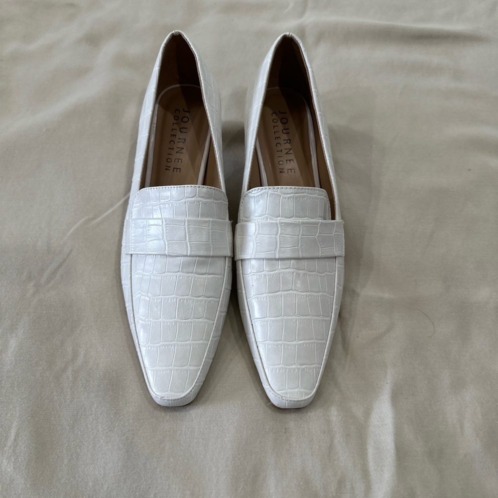 Journee Collection Celina Wide Width Kitten Heel